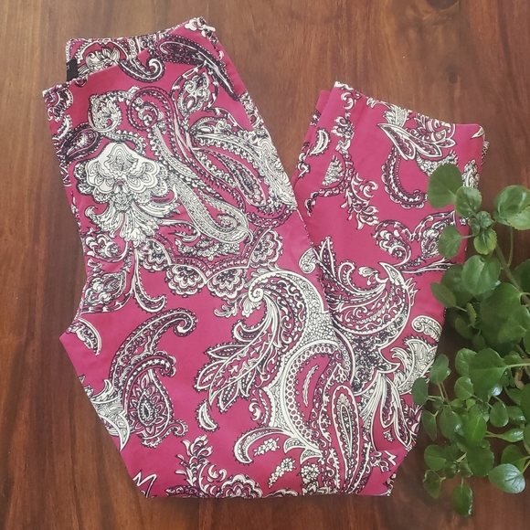 TALBOTS Pink Black White Cropped Pants Classic Slim Paisley 6 PETITE - Picture 3 of 10